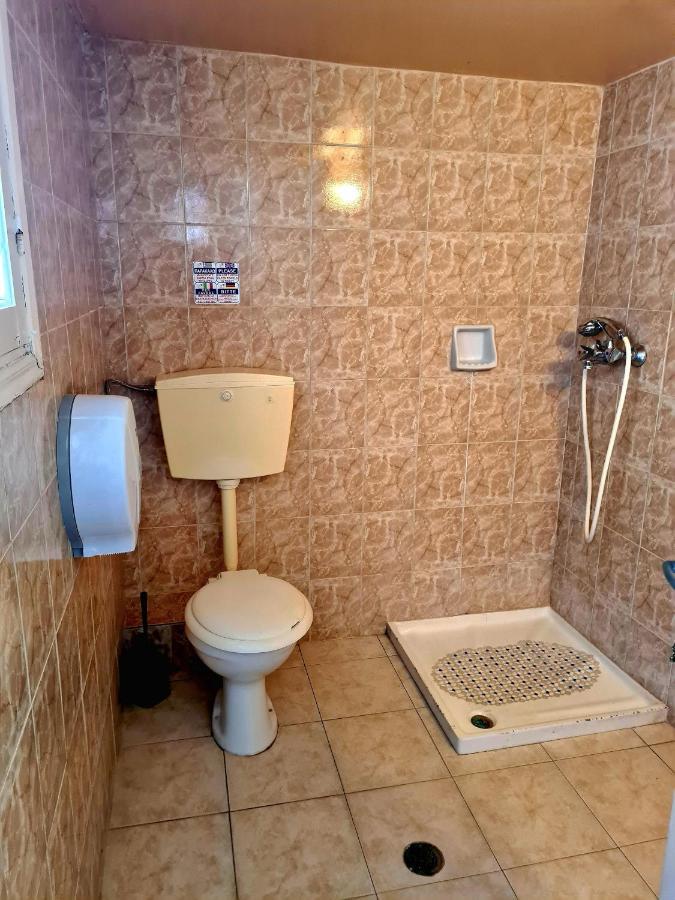 Avrahostelroom Карпатос Екстериор снимка