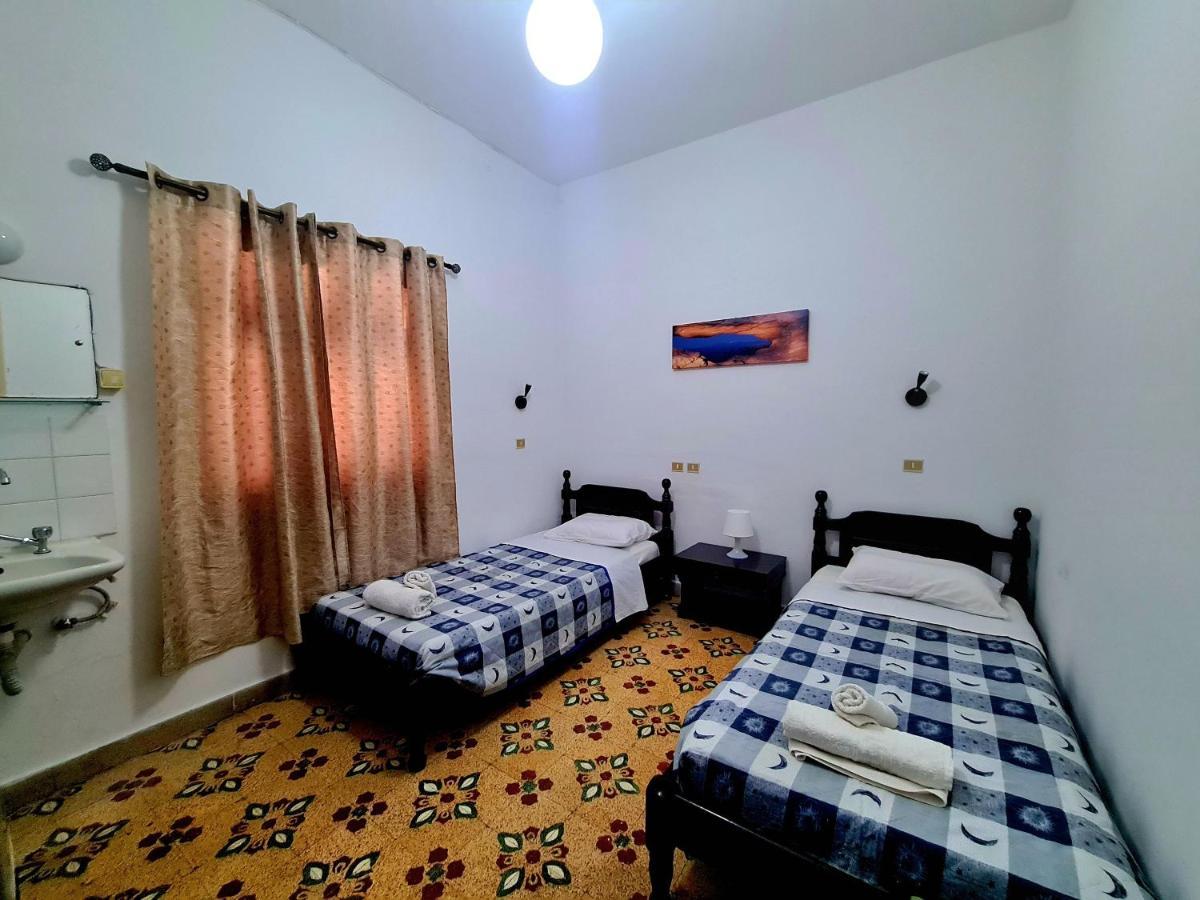 Avrahostelroom Карпатос Екстериор снимка